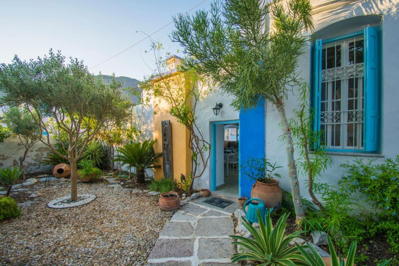 Villa Sylvia Đảo Sými Ngoại thất bức ảnh